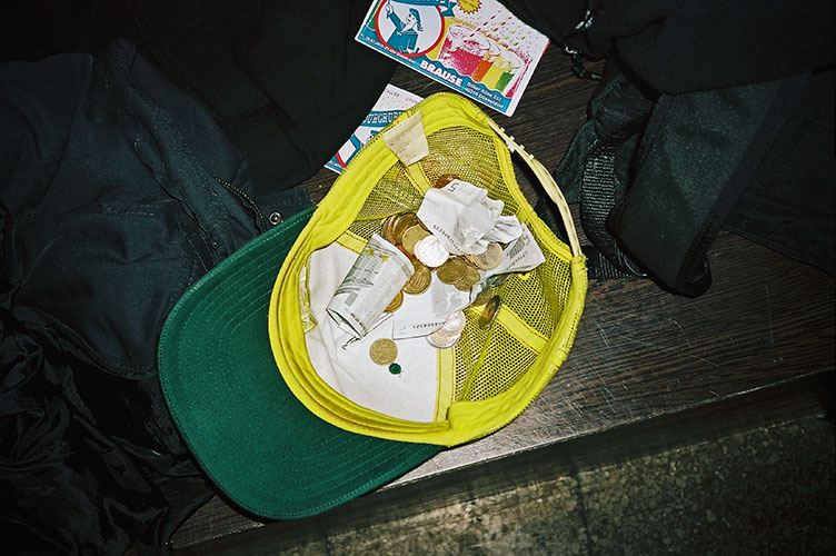 analog, Contax T3, 4-c, collecting money,