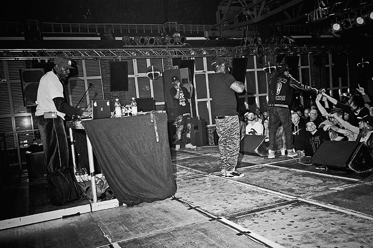 Ben*, Stahlwerk, Different Strokes, Rock of Heltah skeltah, Smith'n wessun, Tek, Steele, Lord Finesse, Planet Asia, Bootcamp Clik, analog, s/w, b/w, black and white, black & white, Contax T3, Contax Tvs, Kodak TMax400