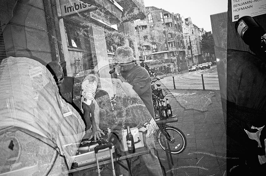 Büdchentag, 1. Büdchentag Düsseldorf, FotoSchiko, Fotoschiko, fotoschiko, foto schiko, Foto Schiko, Schiko, Andreas Schiko, analog, Olympus mju2, b/w, schwarz-weiss, s/w, T-max400, 