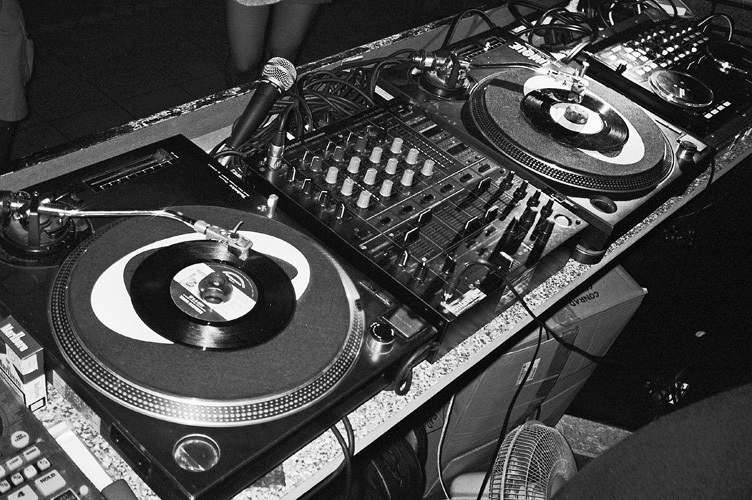 Chris, Chris Culture Rock, Chris culture rock, Chris culture rock, K-Ross, Rossi, blue note Blue Note, Blue note
