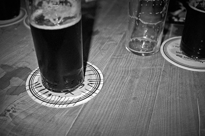 Uerige, analog, s/w, schwarz-weiss, b/w, black and white, Contax T3