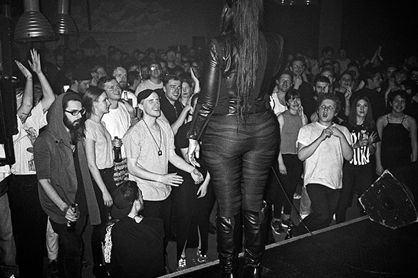 3D Na Tee, Future Brown, Kantine Berghain, analog, s/w, schwarz-weiss, b/w, black and white, Contax T3