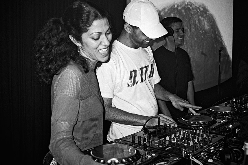 Future Brown, Kantine Berghain, analog, s/w, schwarz-weiss, b/w, black and white, Contax T3