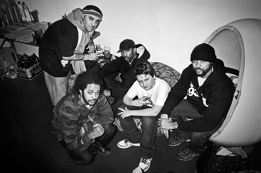 Souls of Mischief, analog, Leica minilux, b&w, s/w, schwarz-weiß, black and white, point and shoot, p&s, arty farty galery