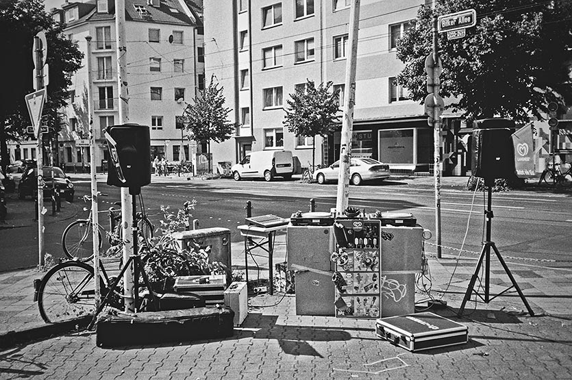 Büdchentag, 1. Büdchentag Düsseldorf, FotoSchiko, Fotoschiko, fotoschiko, foto schiko, Foto Schiko, Schiko, Andreas Schiko, analog, Olympus mju2, b/w, schwarz-weiss, s/w, T-max400, 