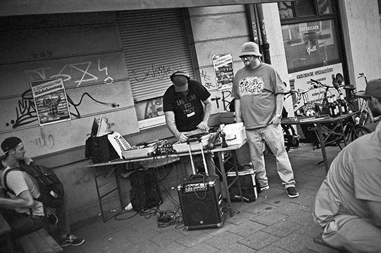 Büdchentag, 1. Büdchentag Düsseldorf, FotoSchiko, Fotoschiko, fotoschiko, foto schiko, Foto Schiko, Schiko, Andreas Schiko, analog, Olympus mju2, b/w, schwarz-weiss, s/w, T-max400, 