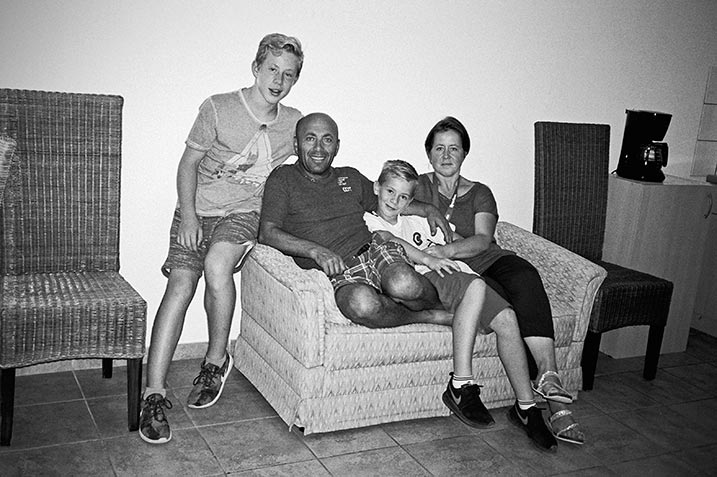 Büdchentag, 1. Büdchentag Düsseldorf, FotoSchiko, Fotoschiko, fotoschiko, foto schiko, Foto Schiko, Schiko, Andreas Schiko, analog, Olympus mju2, b/w, schwarz-weiss, s/w, T-max400, 