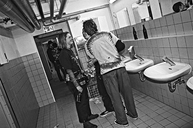 Analogfotografie, analogphotography, analog, 35mm, Canon AE1, Canon AE1 Program, sw, bw, b/w, s/w, filmgrain, analoge Fotografie, analog photography, Kodak Tmax 400, academy of arts, kunstakademie düsseldorf