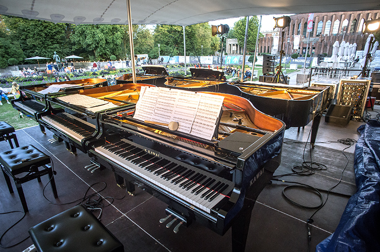 New Fall Festival, Festival, Düsseldorf, NRW Forum, Ehrenhof, Summer Edition, Six Pianos