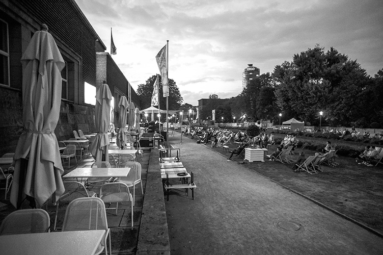 New Fall Festival, Festival, Düsseldorf, NRW Forum, Ehrenhof, Summer Edition, Six Pianos