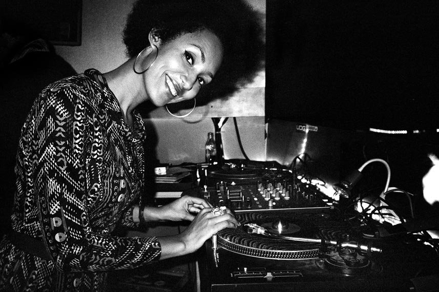 Lucinda Slim, Unique, Henry Storch